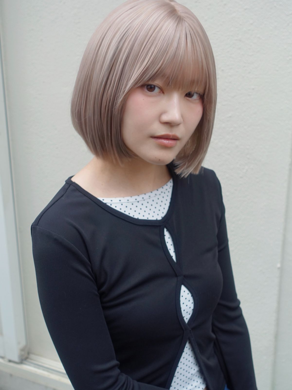 ホリデーシースルーボブ